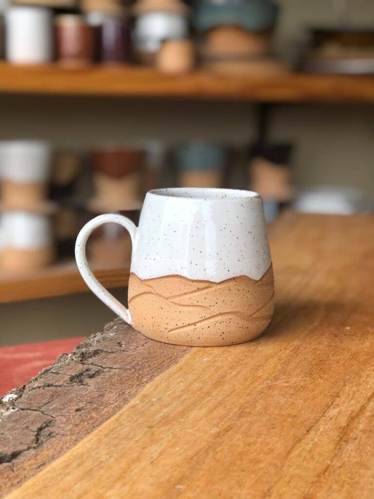 Mountain Mug in Speckled White