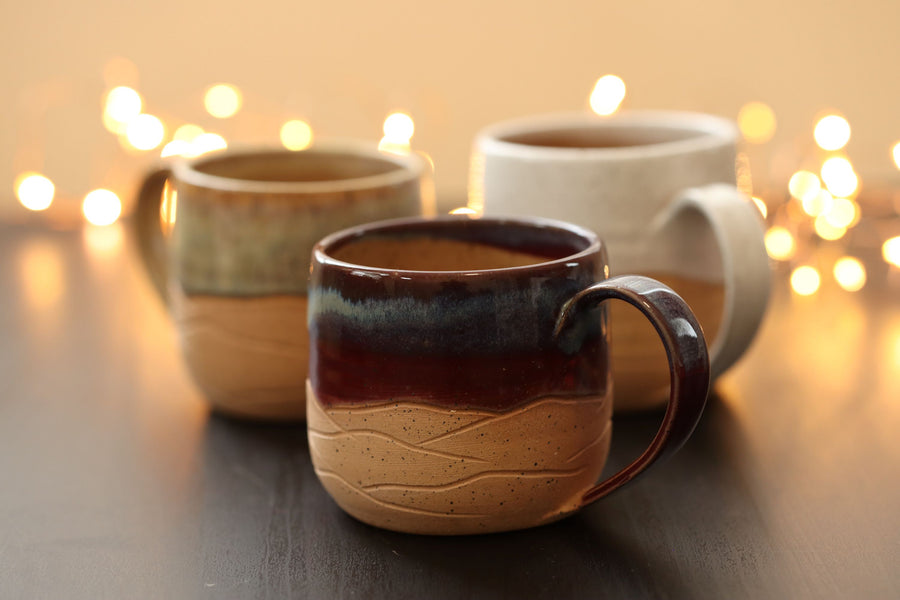 Mountain Mug in Speckled White